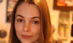 Being an attractive female technologist in a bank is a nightmare