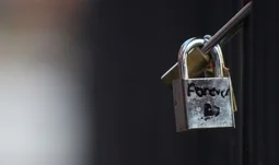 Morning Coffee: UBS locks-in bankers with big bonus promises. Goldman Sachs accepts terrible optics