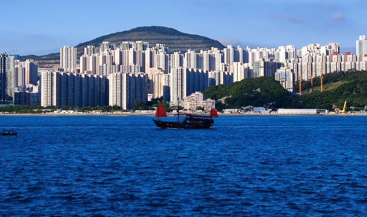 HSBC has been cutting headcount in Hong Kong, growing in China&nbsp;