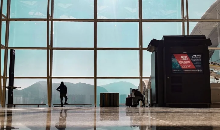 Banks in Hong Kong are trying to persuade people home