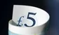 The successful London traders receiving £2k cash bonuses 